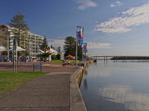 Oaks The Entrance Waterfront Suites - Your Accommodation 12