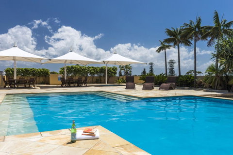 Oaks The Entrance Waterfront Suites - Your Accommodation 5