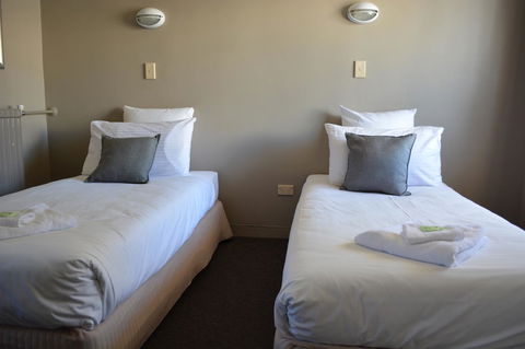 Commercial Hotel Motel Lithgow - Your Accommodation 30