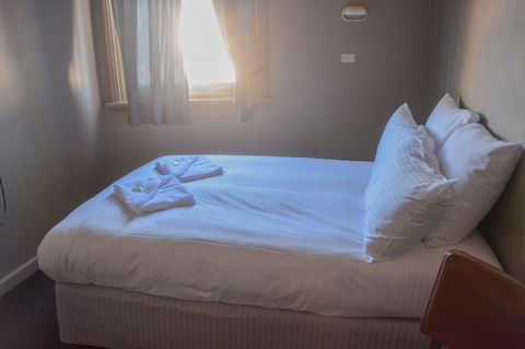 Commercial Hotel Motel Lithgow - Your Accommodation 22