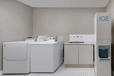 Mercure Sydney Manly Warringah - Your Accommodation 40