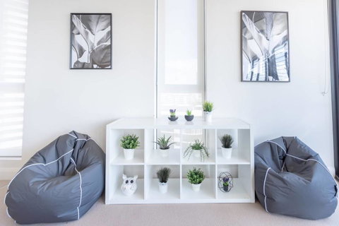 Two Bedders Apartment With Stunning Water View - Your Accommodation 6