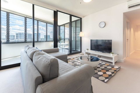 Two Bedders Apartment With Stunning Water View - Your Accommodation 10