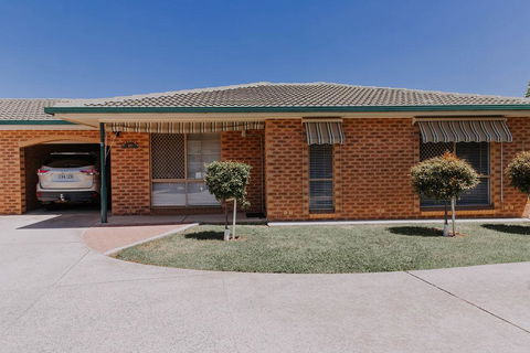 Central Wagga Self Catering Apartment - Your Accommodation 2