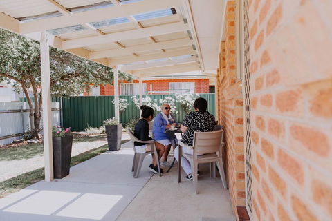 Central Wagga Self Catering Apartment - Your Accommodation 16