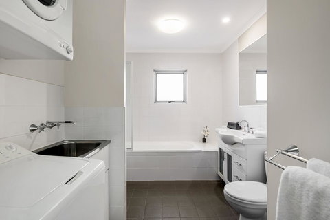 Quest Wollongong - Your Accommodation 8