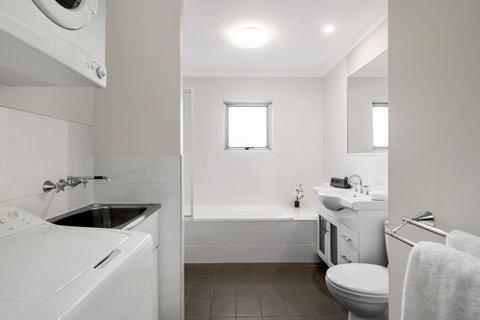 Quest Wollongong - Your Accommodation 1