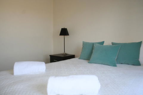 Belmont - Your Accommodation 33