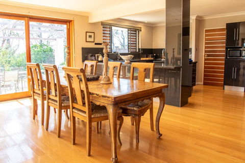 Belmont - Your Accommodation 15