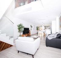 Luxury Villa Darlington - Vine - Your Accommodation