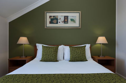 Leisure Inn Spires - Your Accommodation 1