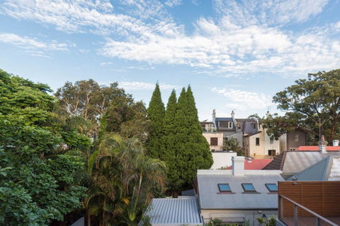 Nobbs Â· Executive 2 Storey Sydney Apartment With Pool - Your Accommodation 17