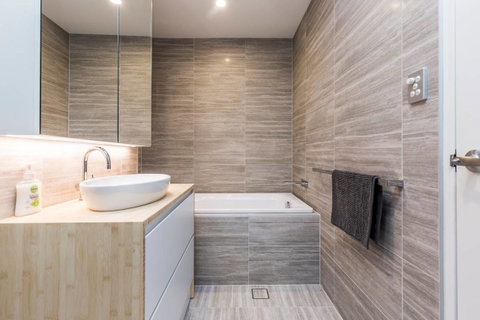 Nobbs Â· Executive 2 Storey Sydney Apartment With Pool - Your Accommodation 8