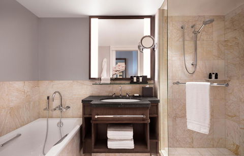 Four Seasons Hotel Sydney - Your Accommodation 5