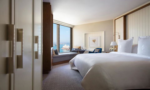 Four Seasons Hotel Sydney - Your Accommodation 11