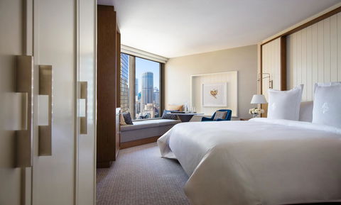 Four Seasons Hotel Sydney - Your Accommodation 9