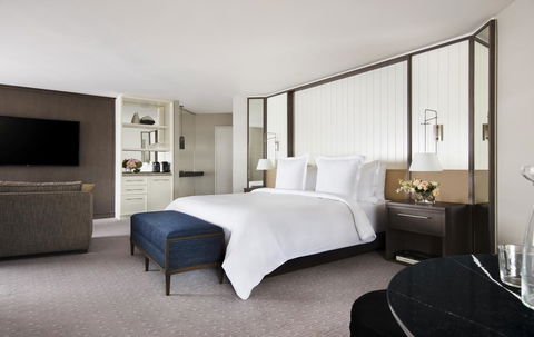 Four Seasons Hotel Sydney - Your Accommodation 2