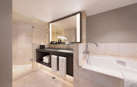 Four Seasons Hotel Sydney - Your Accommodation 8