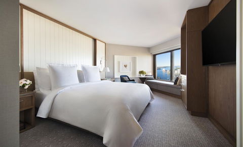 Four Seasons Hotel Sydney - Your Accommodation 12