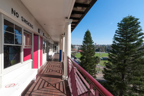 Mad Monkey Hostel Coogee Beach - Your Accommodation 35