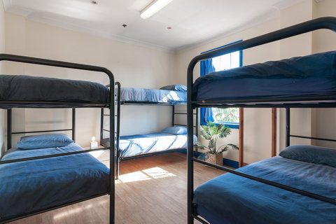 Mad Monkey Hostel Coogee Beach - Your Accommodation 24