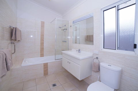 Boulevarde Motor Inn - Your Accommodation 9