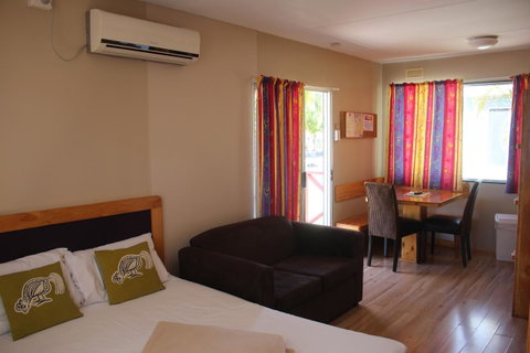 Lani\'s Holiday Island - Your Accommodation 15