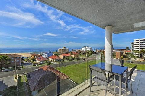 Sandy Cove Apartments - Your Accommodation 1