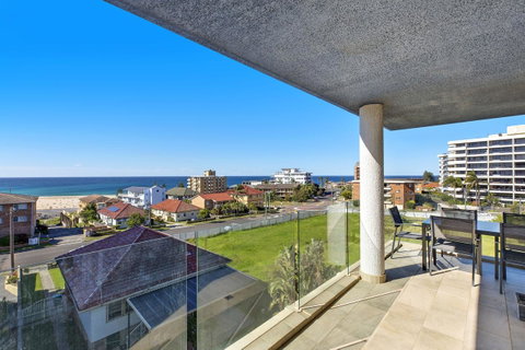Sandy Cove Apartments - Your Accommodation 2
