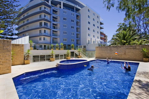 Sandy Cove Apartments - Your Accommodation 13