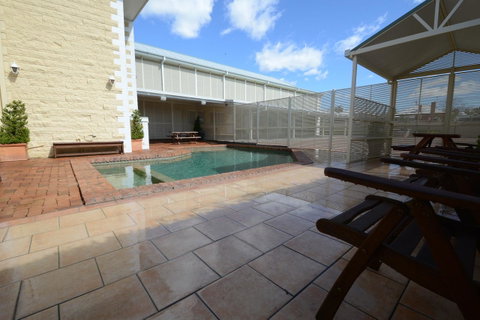 Quality Inn Ashby House Tamworth - Your Accommodation 24