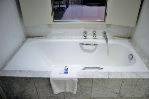 Radisson Blu Plaza Hotel Sydney - Your Accommodation 37