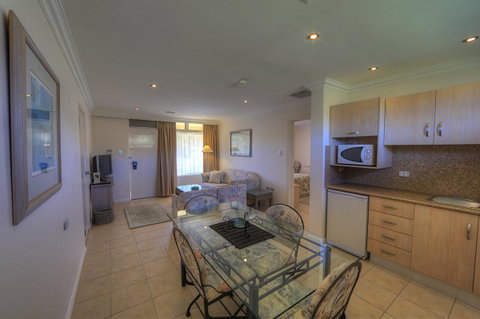 Cooma Motor Lodge Motel - Your Accommodation 25