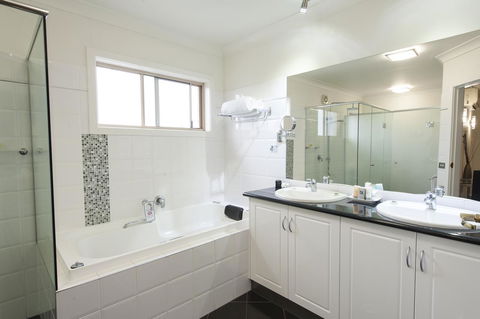 Wagga RSL Club Motel - Your Accommodation 28