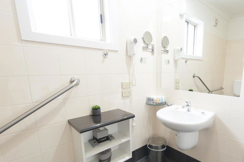 Wagga RSL Club Motel - Your Accommodation 37