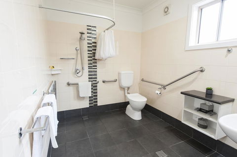 Wagga RSL Club Motel - Your Accommodation 38