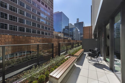 SKYE Suites Sydney - Your Accommodation 18