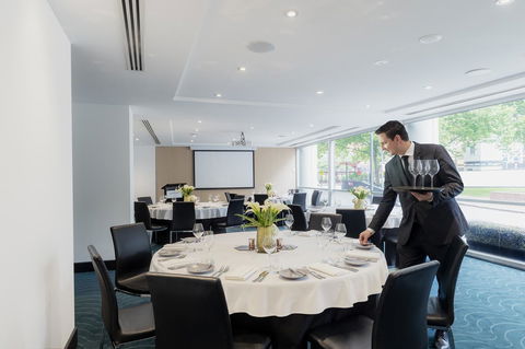 Novotel Sydney Darling Square - Your Accommodation 27