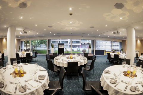 Novotel Sydney Darling Square - Your Accommodation 23
