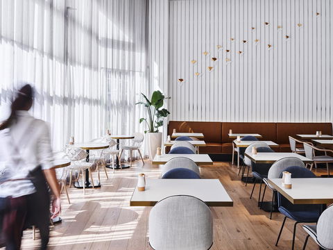 Novotel Sydney Darling Square - Your Accommodation 38