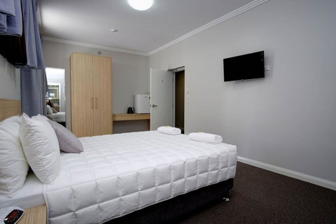 Lakes And Ocean Hotel Forster - Your Accommodation 15