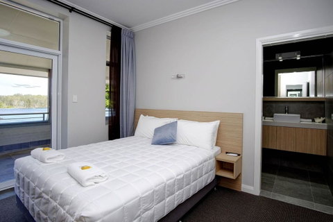 Lakes And Ocean Hotel Forster - Your Accommodation 25