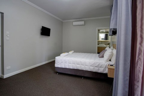 Lakes And Ocean Hotel Forster - Your Accommodation 17