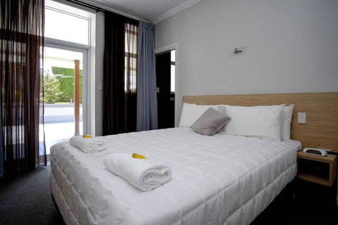 Lakes And Ocean Hotel Forster - Your Accommodation 20
