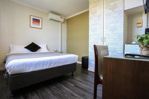 Little Coogee Hotel - Your Accommodation 0