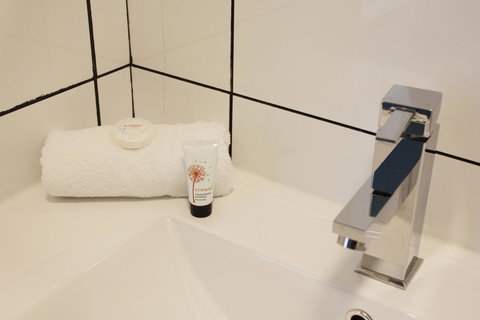 Little Coogee Hotel - Your Accommodation 29