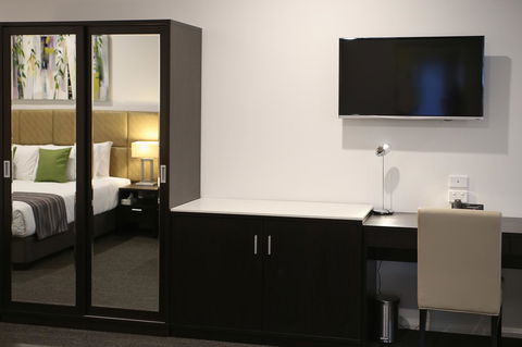 Best Western Plus Bolton On The Park - Your Accommodation 13