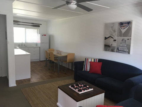 Tomaree Lodge - Your Accommodation 1