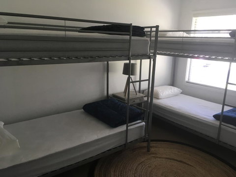 Tomaree Lodge - Your Accommodation 4