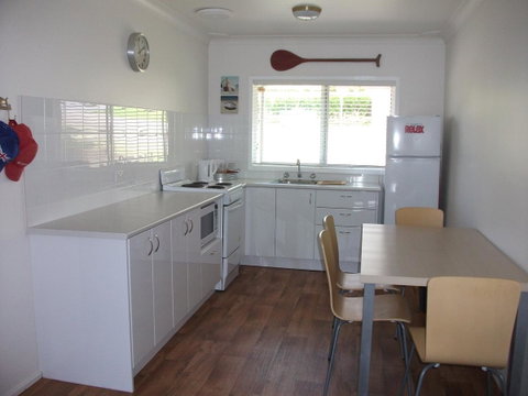 Tomaree Lodge - Your Accommodation 2